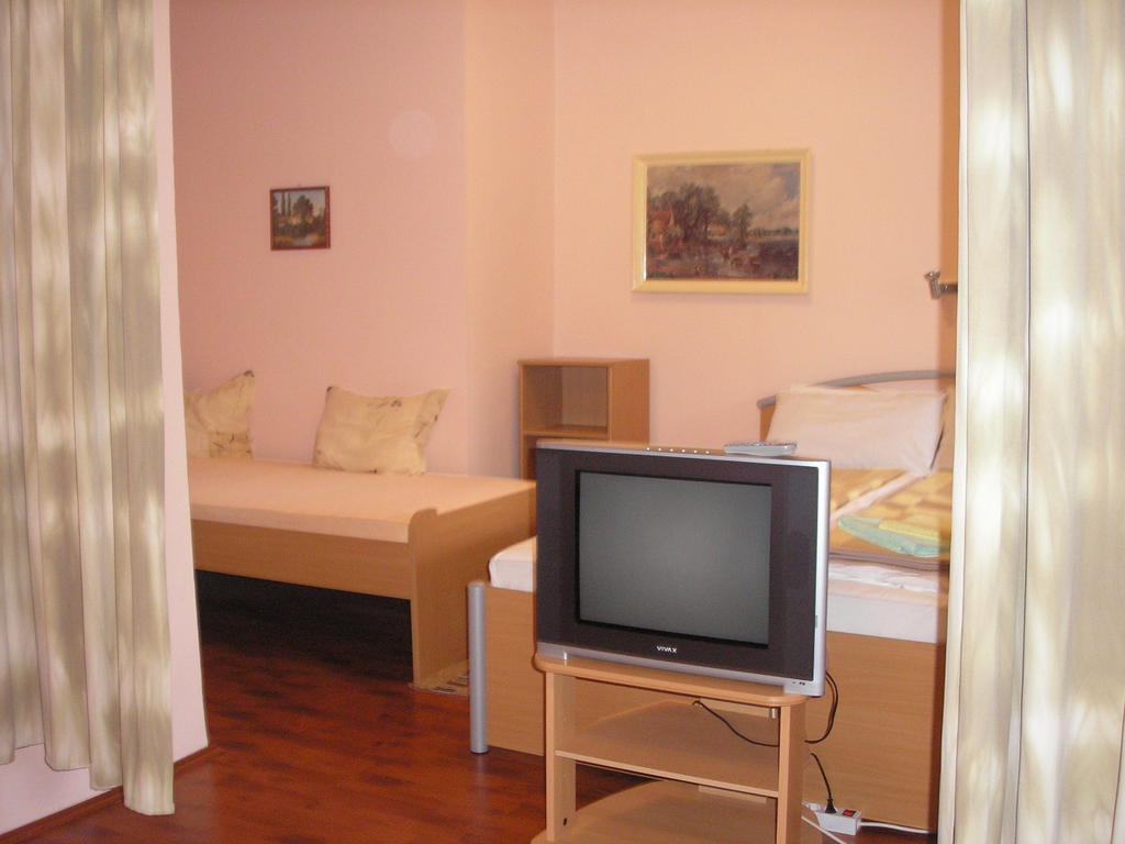 Stara Breza 1 Rooms Palic Room photo